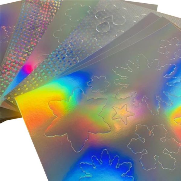 400GSM 150X220 SNOWFLAKES AND FLOWERS HOLOGRAPHIC - Image 4